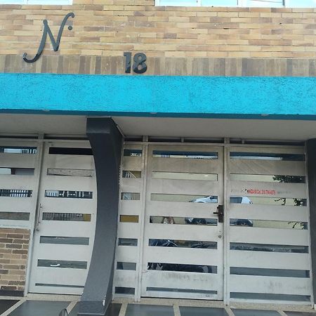 Edificio Niza80 Ibague, Acceso Digital Cerca Parque Deportivo Hotel Eksteriør billede