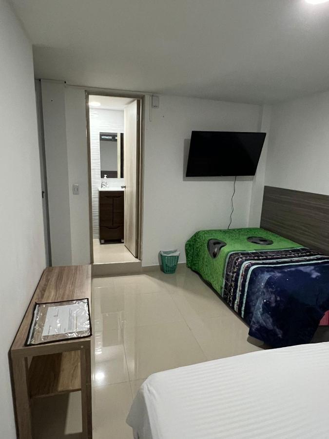 Edificio Niza80 Ibague, Acceso Digital Cerca Parque Deportivo Hotel Eksteriør billede