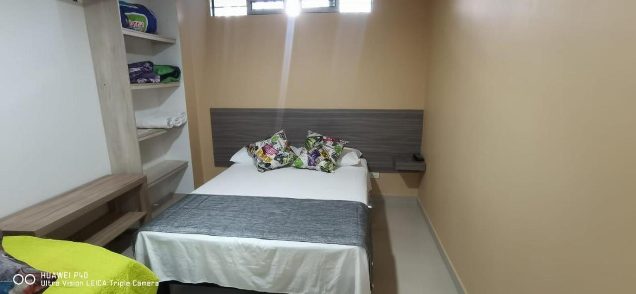 Edificio Niza80 Ibague, Acceso Digital Cerca Parque Deportivo Hotel Eksteriør billede