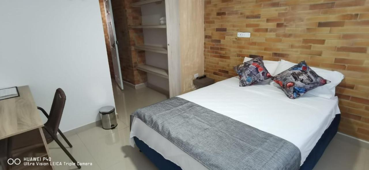 Edificio Niza80 Ibague, Acceso Digital Cerca Parque Deportivo Hotel Eksteriør billede